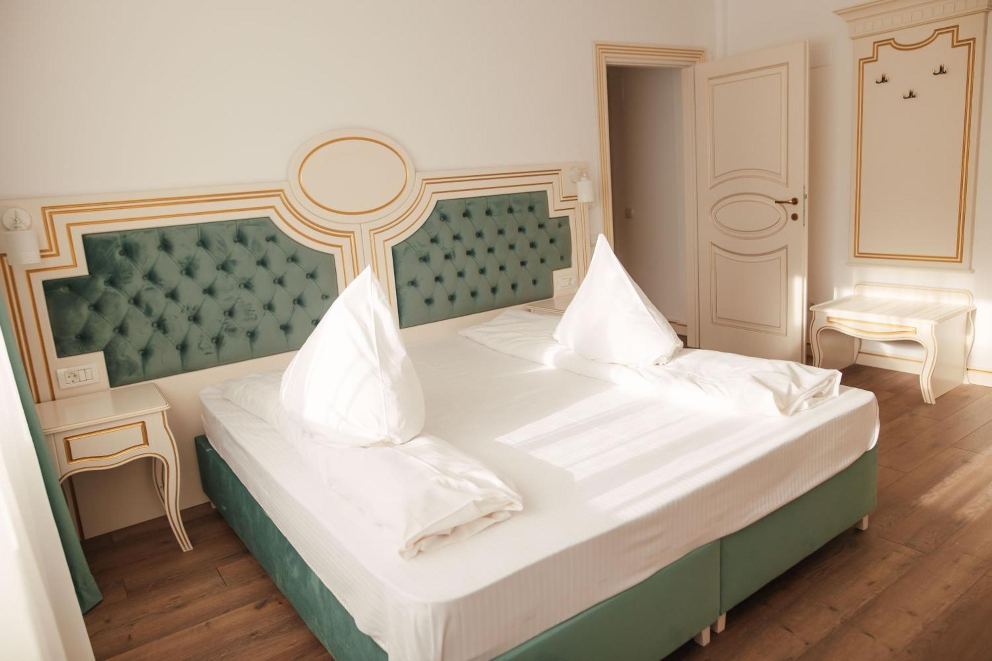 Hotel Miruna Sîmbăta de Sus Bagian luar foto