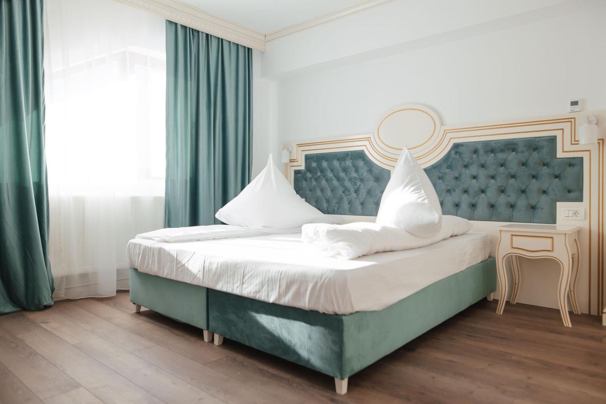 Hotel Miruna Sîmbăta de Sus Bagian luar foto