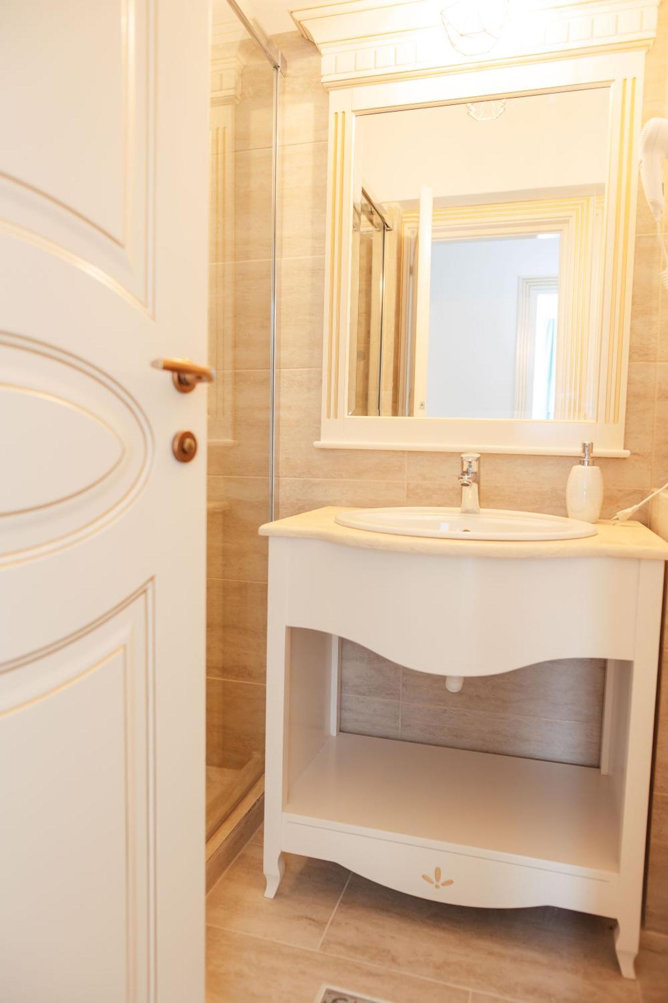 Hotel Miruna Sîmbăta de Sus Bagian luar foto